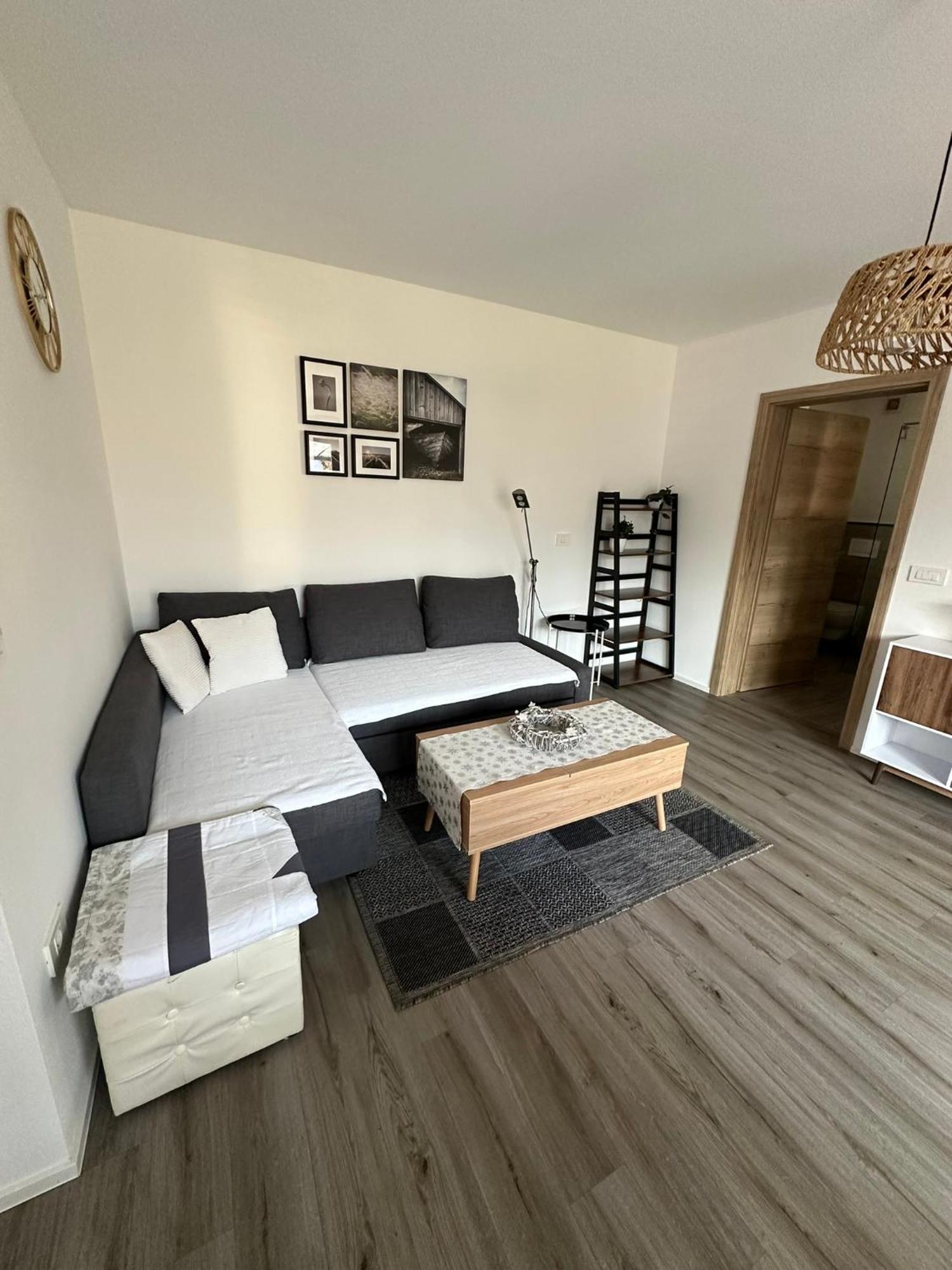 Appartamento Apartma Dreamscape Radovljica Esterno foto